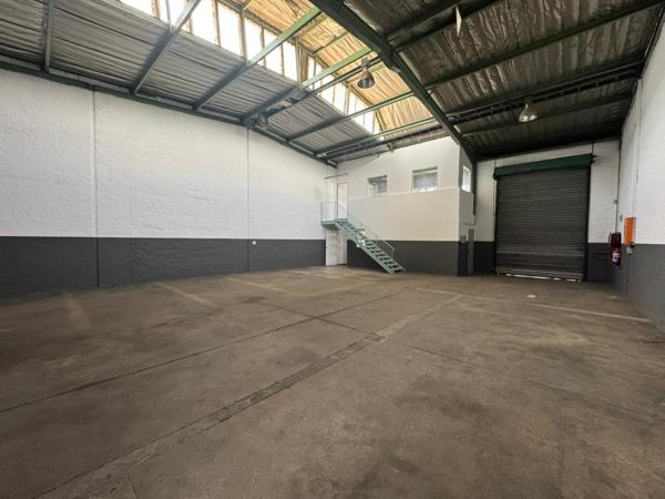 275  m² Industrial space
