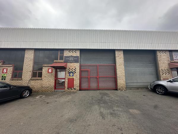 217  m² Industrial space