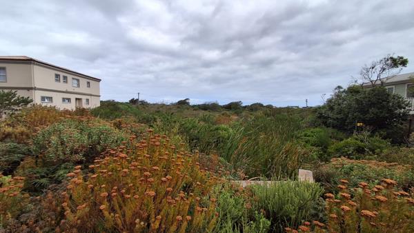 880 m² Land
