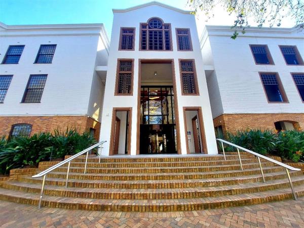 354  m² Office Space