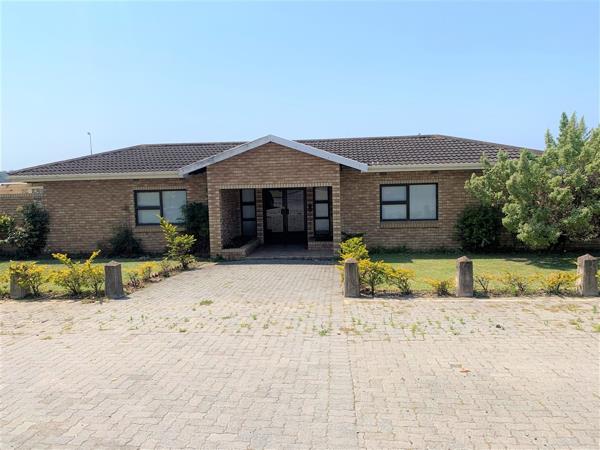 290 m² Office Space