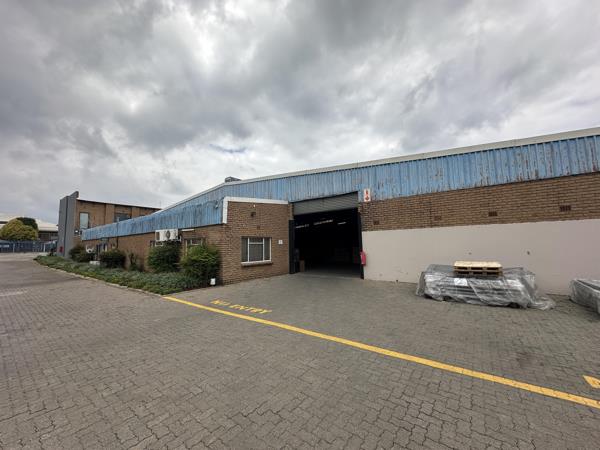 1 840  m² Industrial space