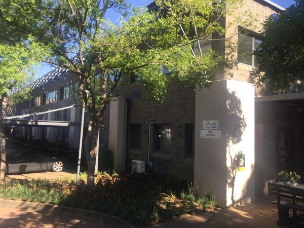 483  m² Commercial space