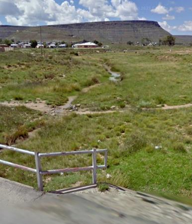 1 604 m² Land