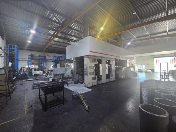 1 200  m² Industrial space