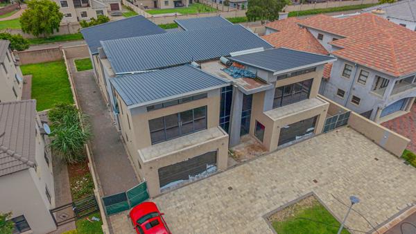 6 Bedroom House