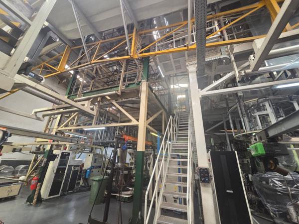 1 200 m² Industrial space