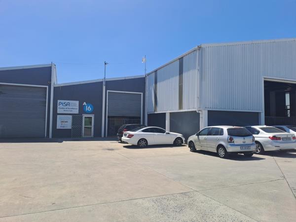 912  m² Industrial space