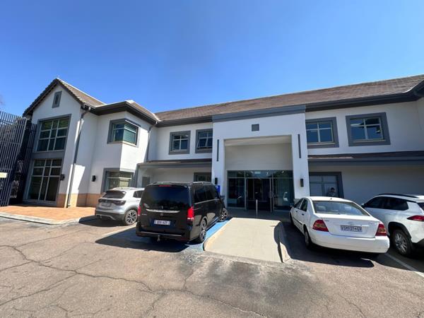 330  m² Office Space