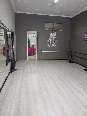 45  m² Commercial space