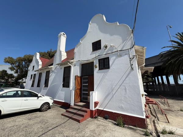 200  m² Commercial space