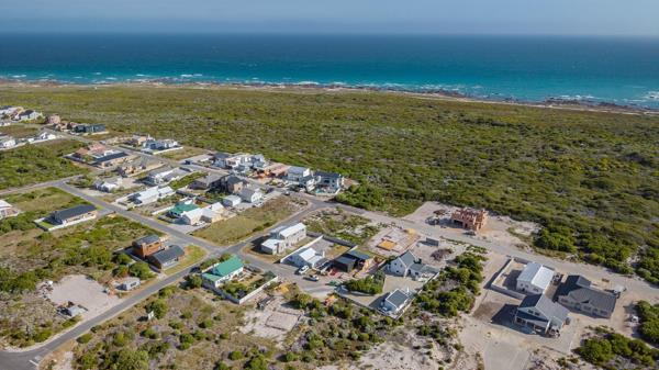 843 m² Land
