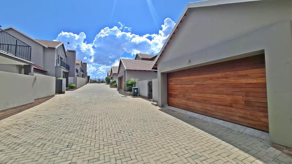 3 Bedroom Townhouse