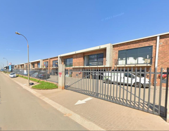 142  m² Commercial space