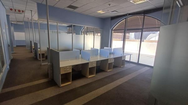 439  m² Commercial space