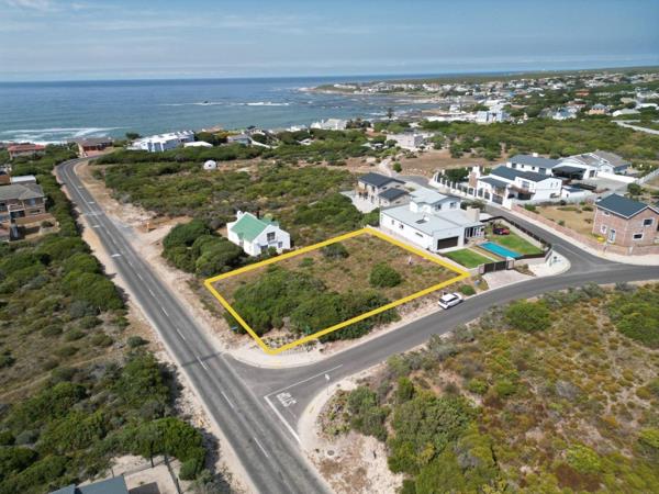1 227 m² Land