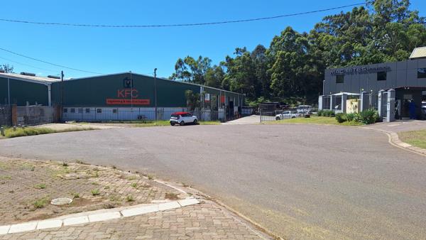 2 600  m² Industrial space