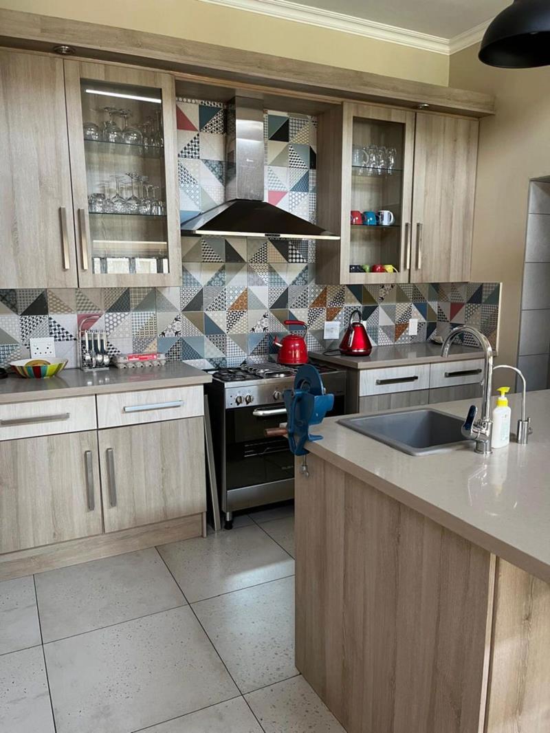House in Emfuleni Golf Estate - View 4