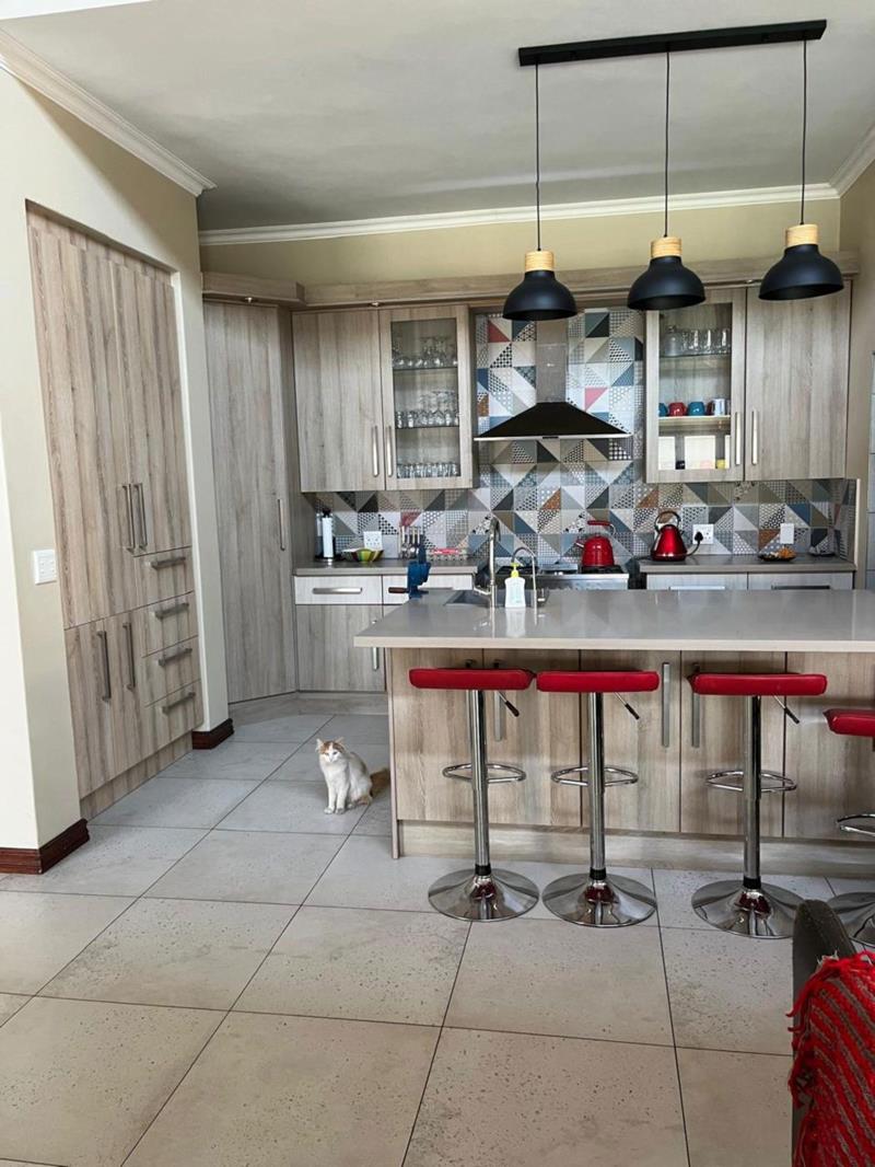 House in Emfuleni Golf Estate - View 2