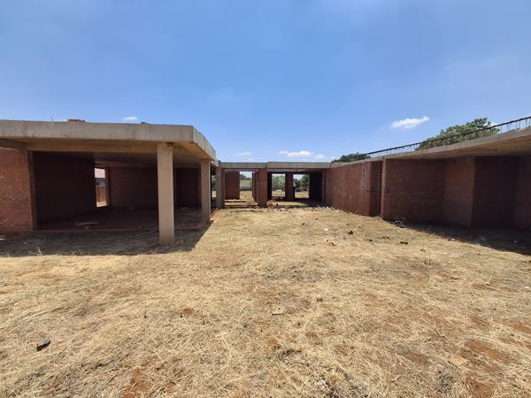 1 300 m² Land