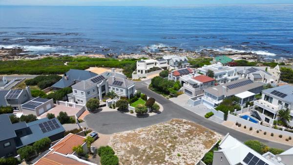 655 m² Land