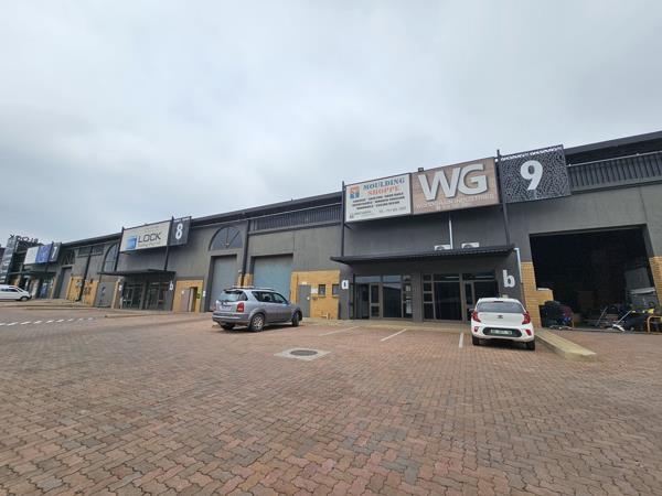 307  m² Industrial space