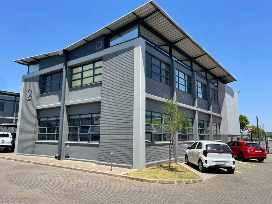 230 m² Commercial space