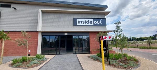 555  m² Retail Space