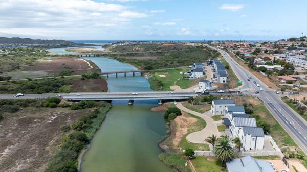 336 m² Land