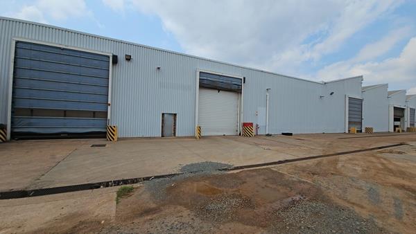 9 000 m² Industrial space
