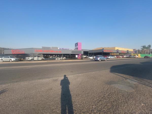 2 500 m² Commercial space