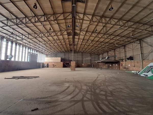 2 175  m² Industrial space
