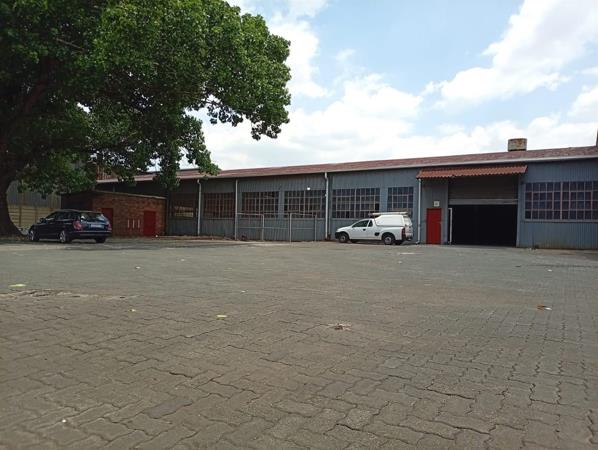 3 230  m² Industrial space