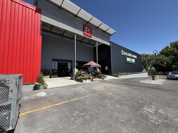 2 500  m² Retail Space