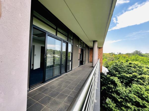 271  m² Office Space