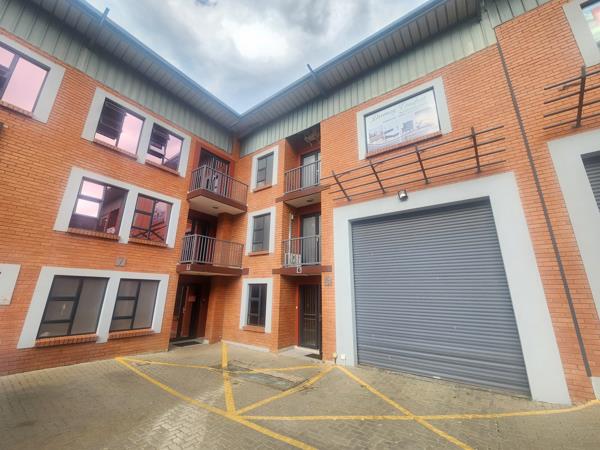 300  m² Industrial space