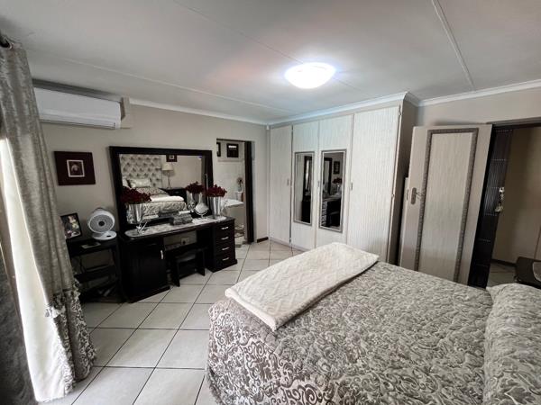 4 Bedroom Simplex