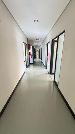 40  m² Commercial space