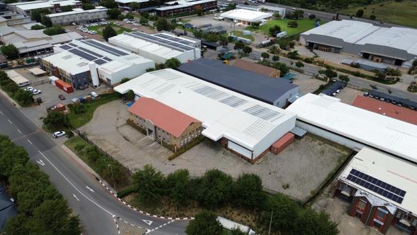 2 500  m² Industrial space