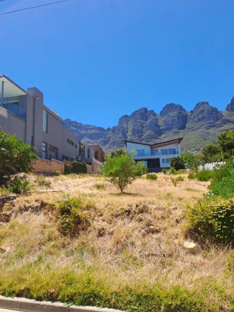 883 m² Land