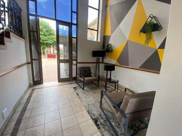 550  m² Office Space