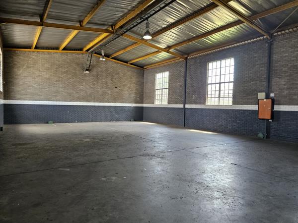 345  m² Industrial space