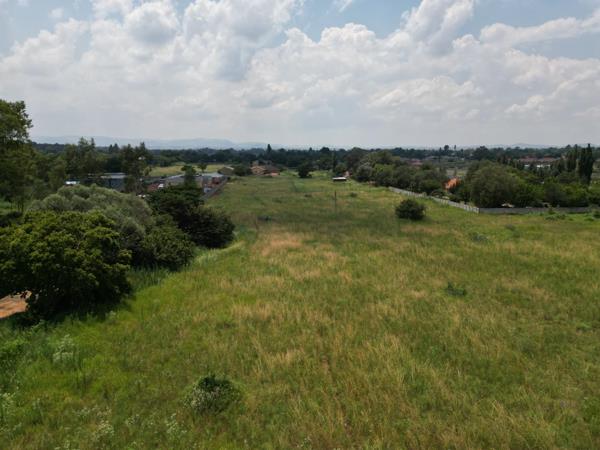 2 732 m² Land