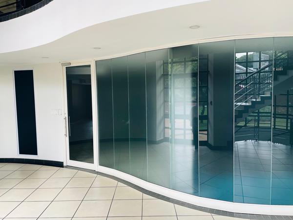 793 m² Commercial space