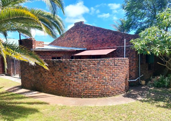8 Bedroom House