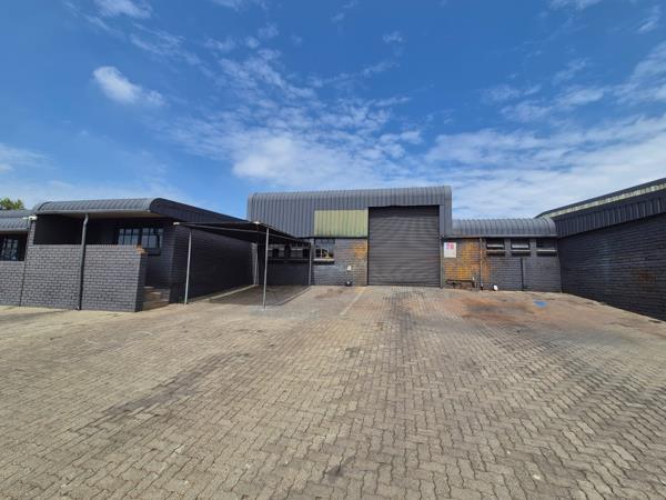 196  m² Industrial space