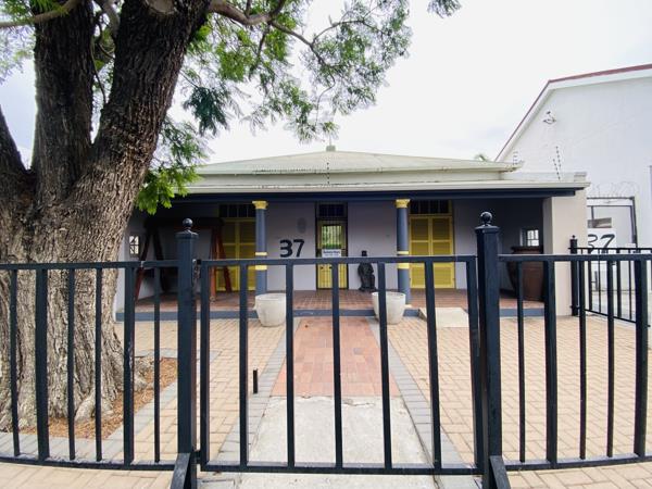 167  m² Commercial space