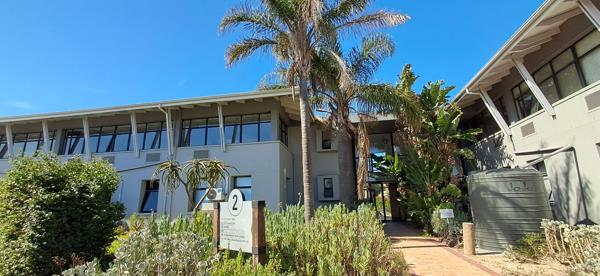 136 m² Office Space