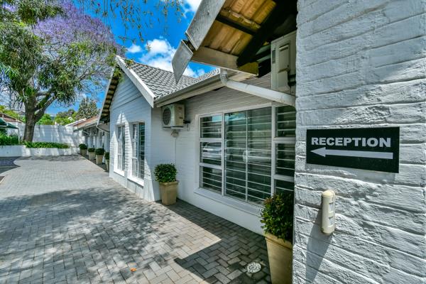 220  m² Commercial space