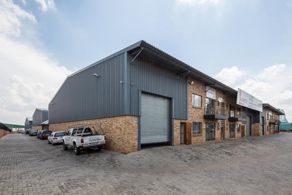 353  m² Industrial space